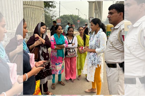 Empowering Women: दिल्ली की सड़कों पर उतरी पुलिस, बस स्टैंड बने सशक्तिकरण के केंद्र