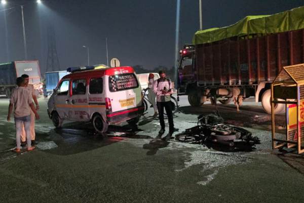 मुकरबा चौक हादसा: दिल्ली की सड़कों पर 1 बार फिर कहर: 1 तेज रफ्तार डंपर ने छीन ली जान